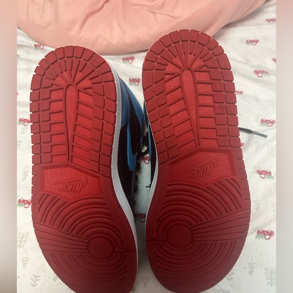 Jordan 1 unc to Chicago size 7.5 in women and 6 in men - Picture 7 of 7